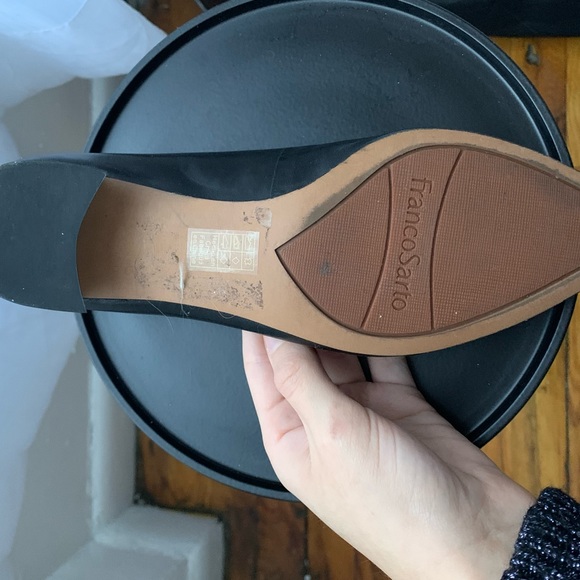 Franco Sarto Black Leather w/ metallic block heel - Picture 6 of 7